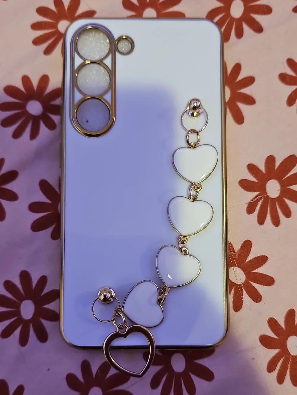 White Glossy Phone Case with Gold Heart Chain